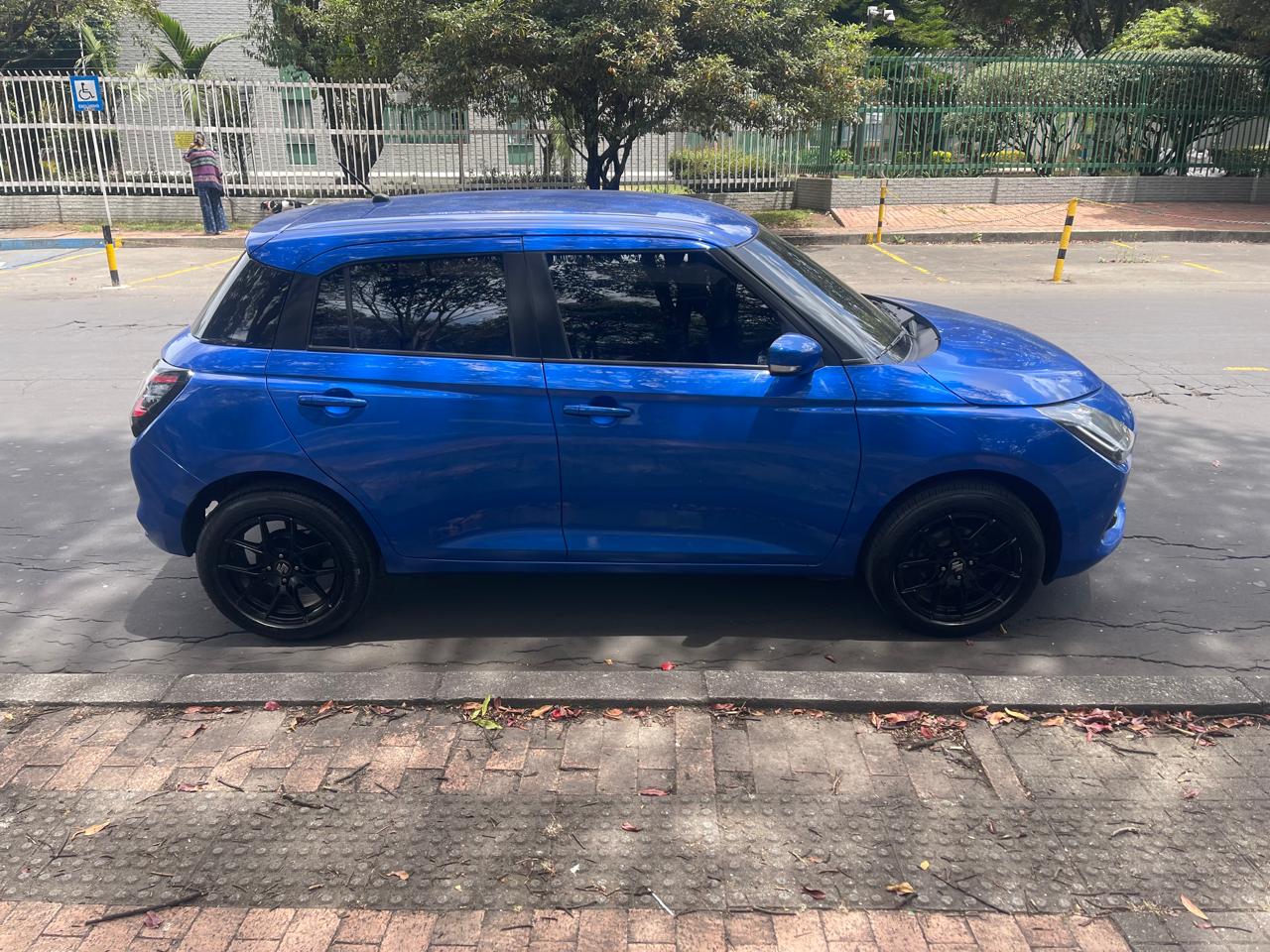 SUZUKI SWIFT GL 1.2 HYBRID 2025