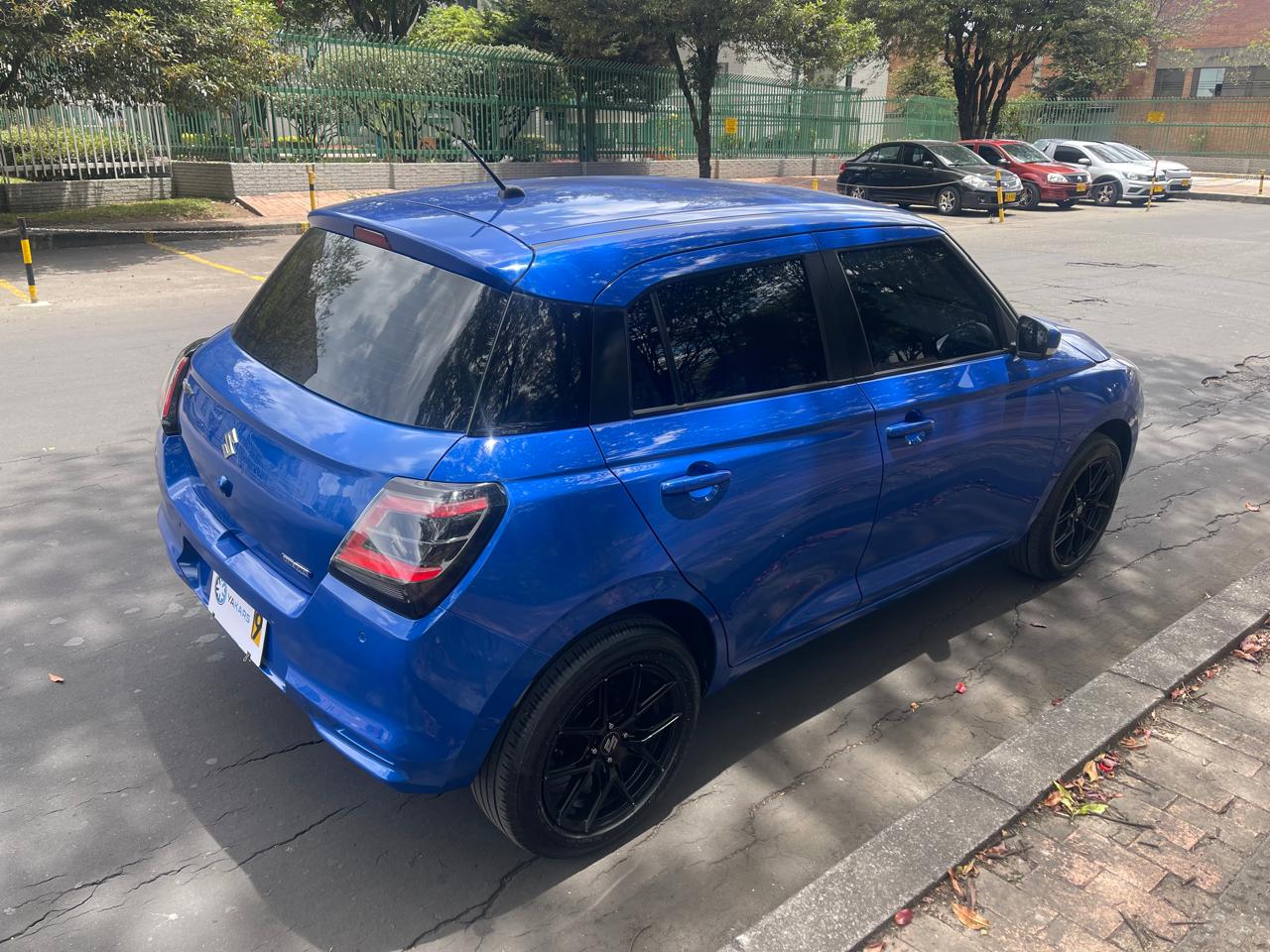 SUZUKI SWIFT GL 1.2 HYBRID 2025