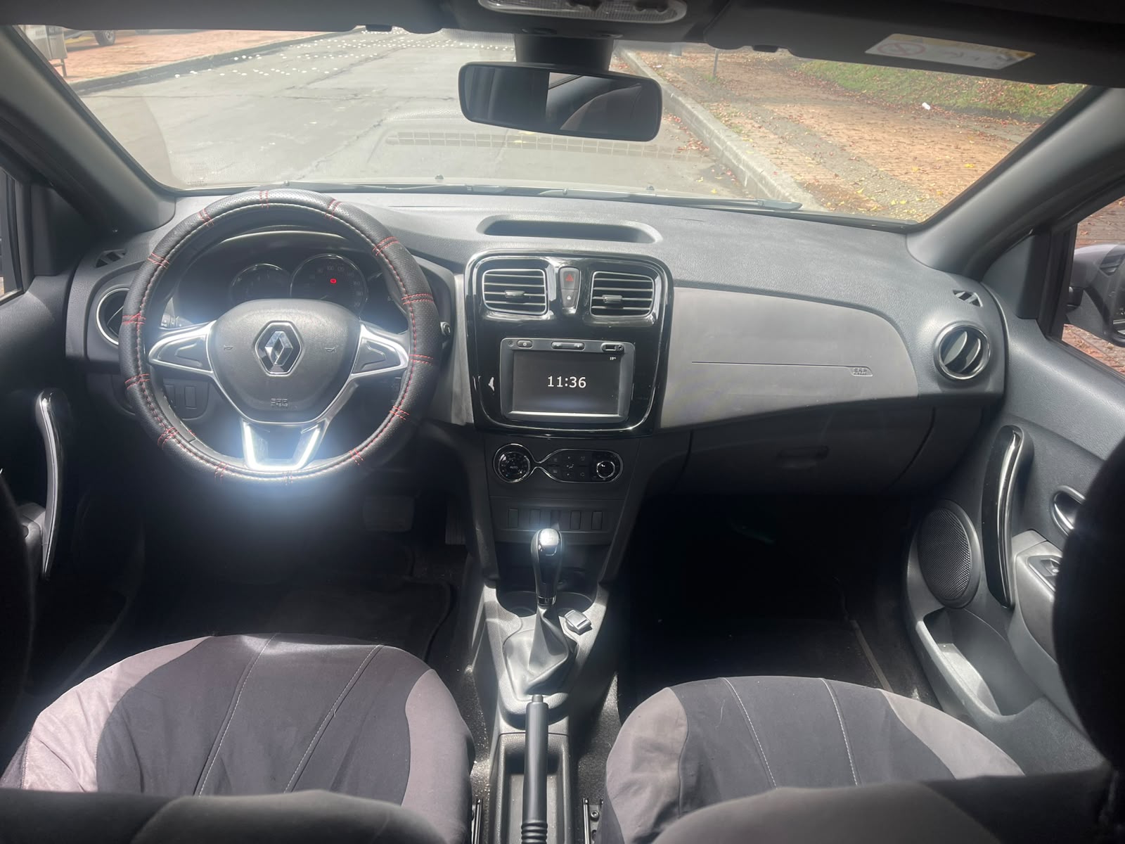 RENAULT LOGAN INTENS 1.6 AT 2020