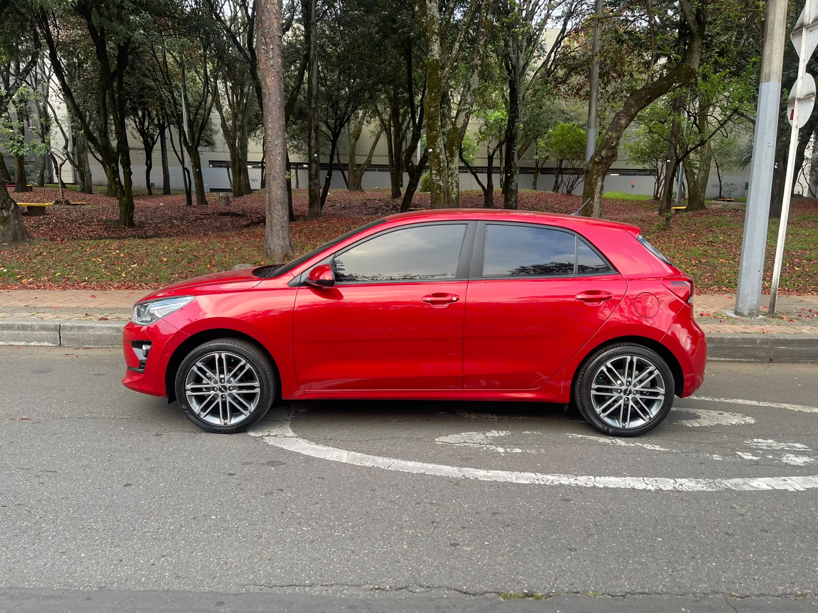 KIA RIO VIBRANT 1.4L AT 2025