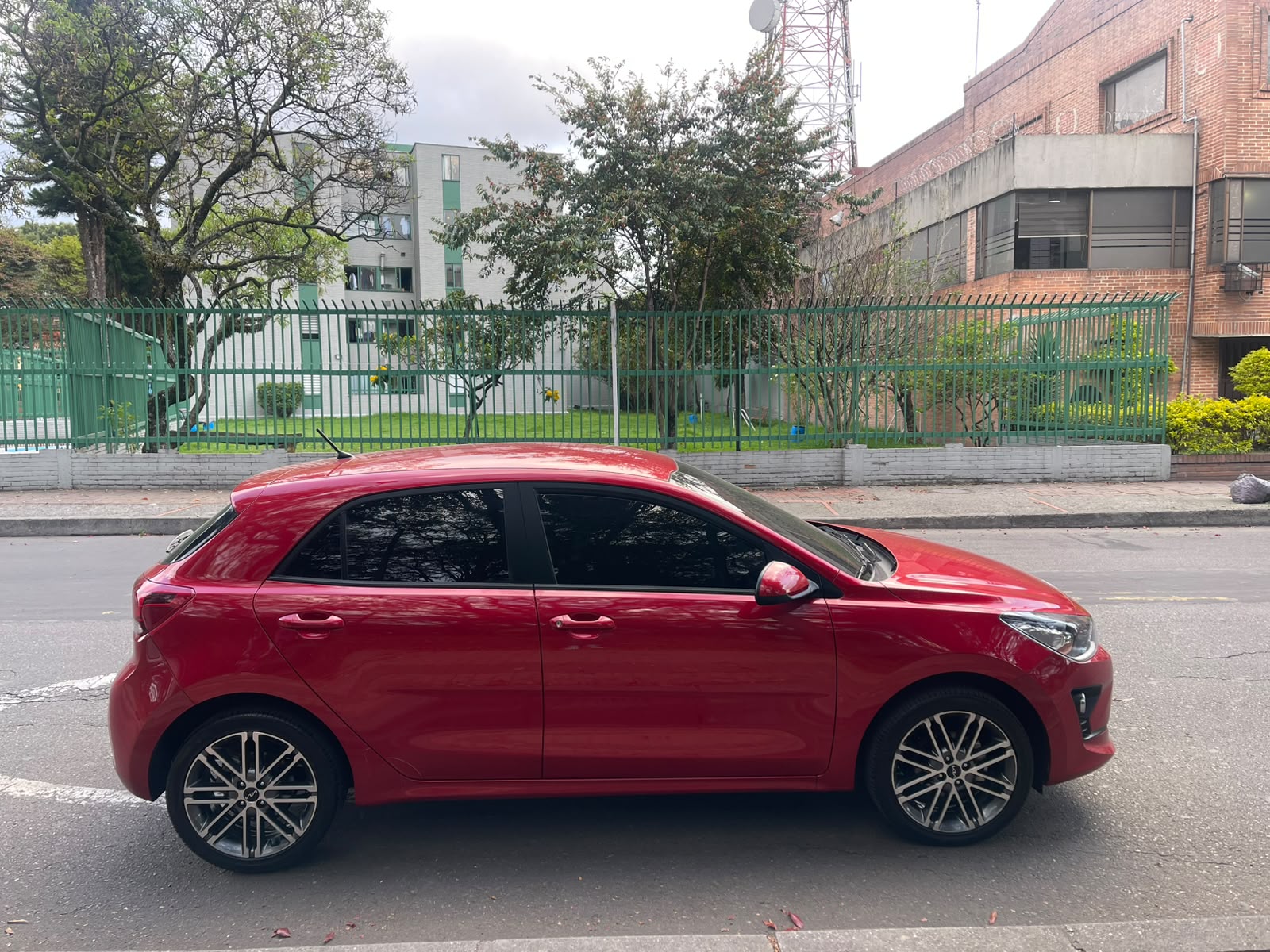 KIA RIO VIBRANT 1.4L AT 2025