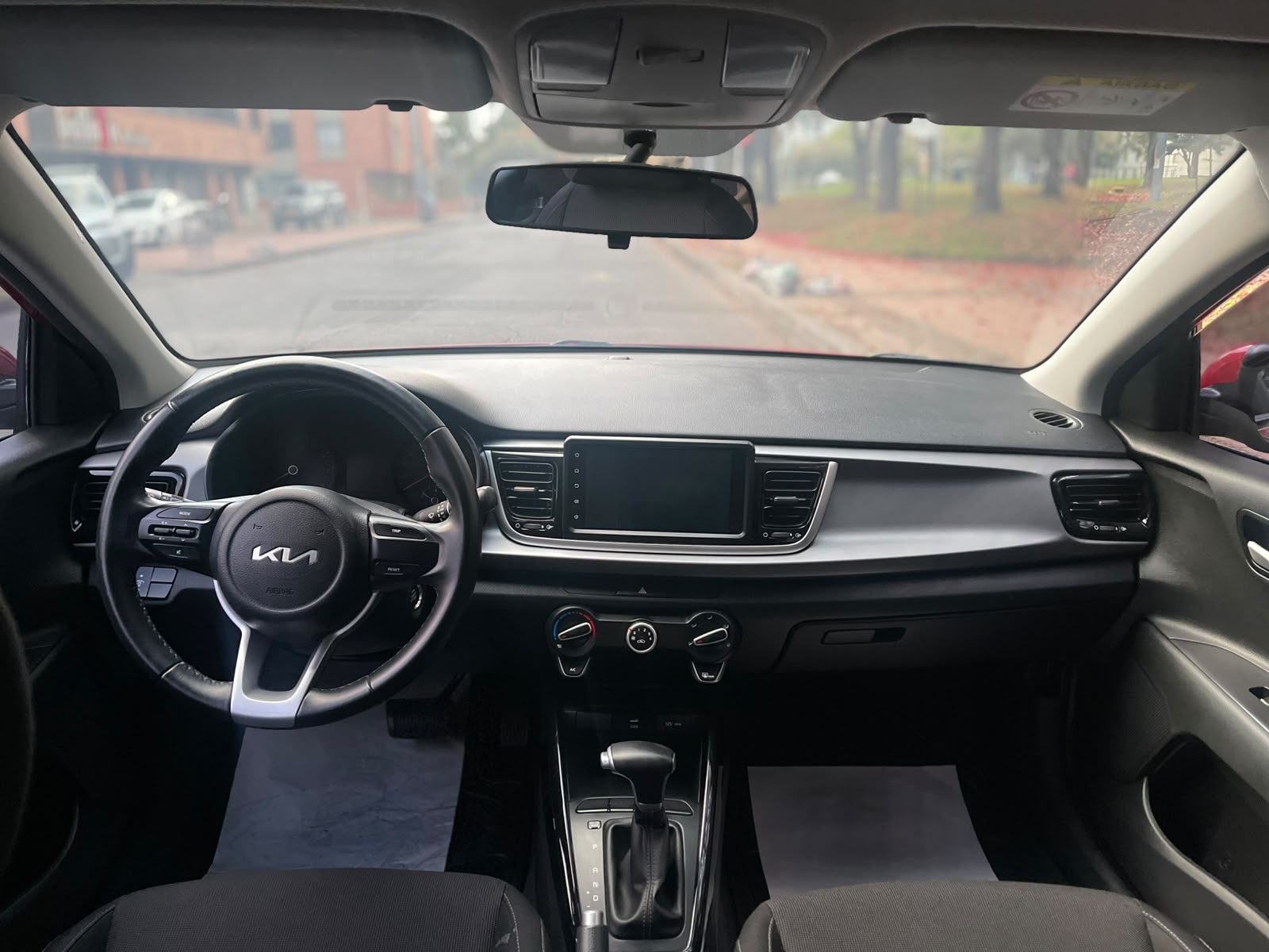 KIA RIO VIBRANT 1.4L AT 2025