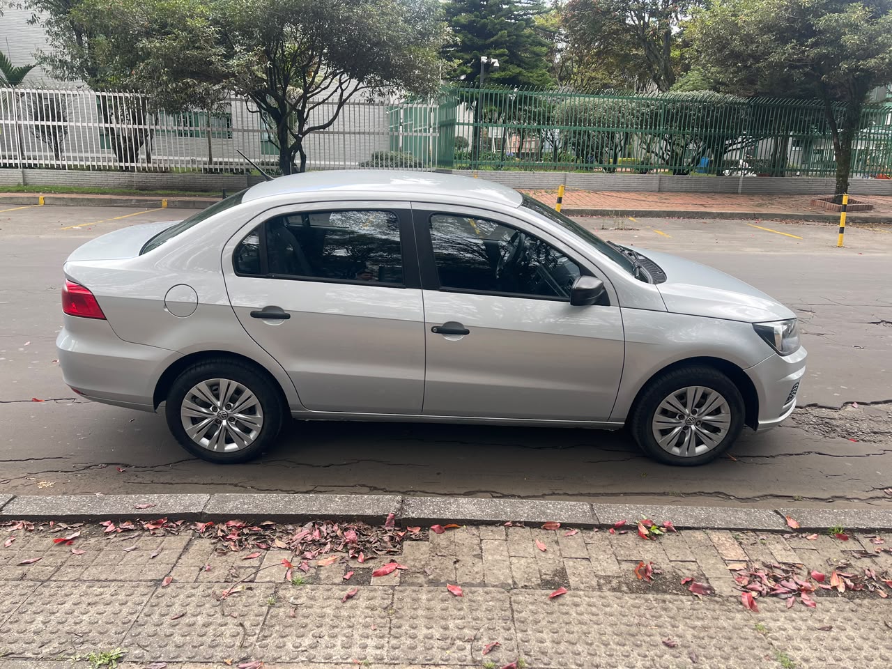 VOLKSWAGEN VOYAGE TRENDLINE 1.6 MT 2019