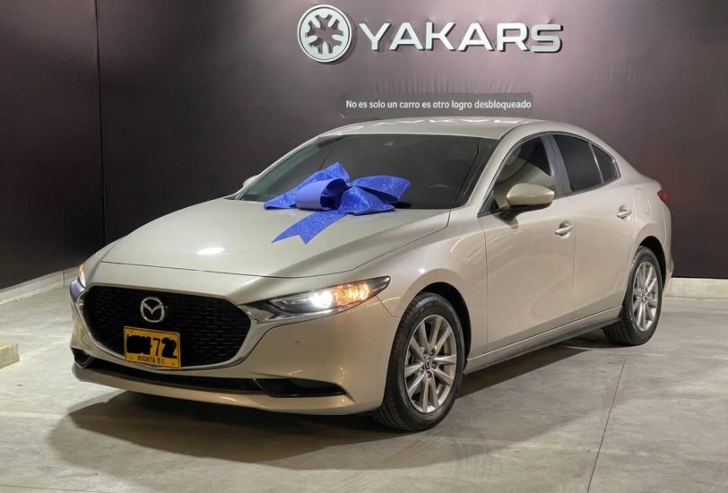 MAZDA 3 TOURING HÍBRIDO 2.0L AT 2025