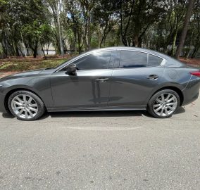 MAZDA 3 GRAND TOURING HÍBRIDO 2.0L AT 2022