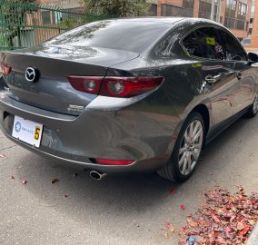 MAZDA 3 GRAND TOURING HÍBRIDO 2.0L AT 2022
